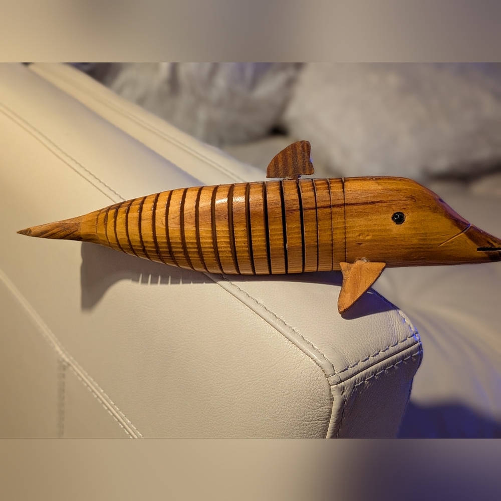 Brown Ribbed Wooden Fish Decor Accessory - Picture 9 of 11